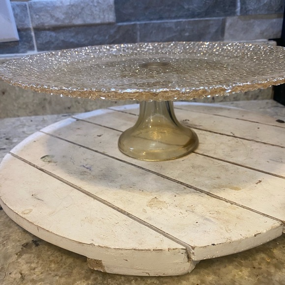 Elegant Glass Cake Stand - Picture 1 of 5